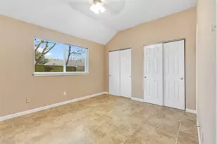 17018 Dusty Mill Dr W, Sugar Land, TX 77498 - Photo 5