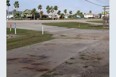 3401 Highway 6, Hitchcock, TX 77563 - Photo 17