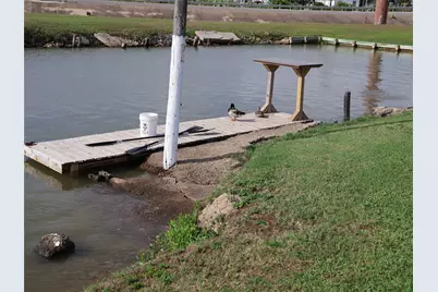 3401 Highway 6, Hitchcock, TX 77563 - Photo 9