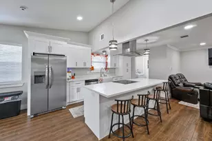 550 Slumberwood Dr, Houston, TX 77013 - Photo 9