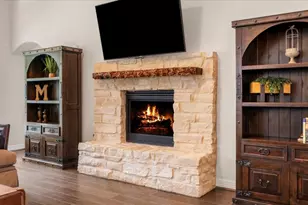 2077 Brookmont Dr, Conroe, TX 77301 - Photo 5