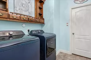 2077 Brookmont Dr, Conroe, TX 77301 - Photo 45