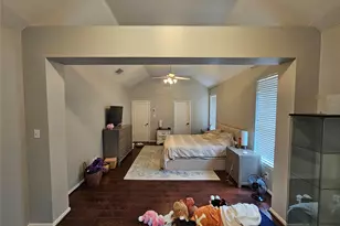 5739 Henniker Dr, Houston, TX 77041 - Photo 15