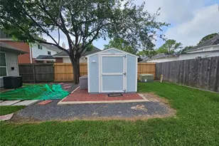 5739 Henniker Dr, Houston, TX 77041 - Photo 29