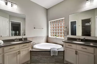 13219 Parkway Hills Drive, Houston, TX 77077 - Photo 25