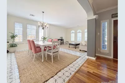 78 E Stockbridge Landing Circle, The Woodlands, TX 77382 - Photo 3