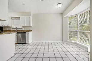 807 Voyager Dr, Houston, TX 77062 - Photo 9