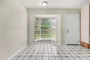 807 Voyager Dr, Houston, TX 77062 - Photo 7