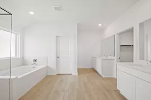 15118 Cibolo Ln, Baytown, TX 77523 - Photo 13