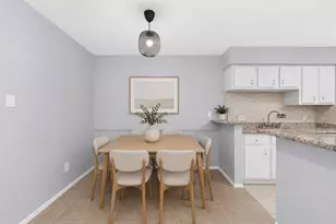 2100 Wilcrest Dr, Houston, TX 77042 - Photo 3