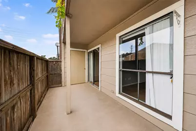 2100 Wilcrest Drive #140, Houston, TX 77042 - Photo 17