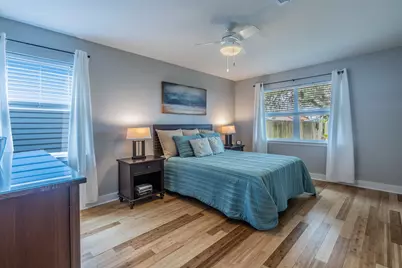 4110 Avenue Q 1/2, Galveston, TX 77550 - Photo 11