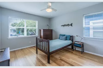 4110 Avenue Q 1/2, Galveston, TX 77550 - Photo 17
