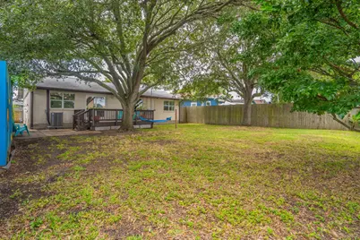 4110 Avenue Q 1/2, Galveston, TX 77550 - Photo 27
