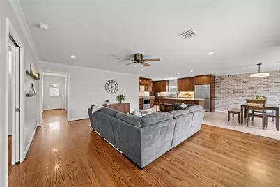 4509 Brookwoods Drive, Houston, TX 77092 - Photo 5