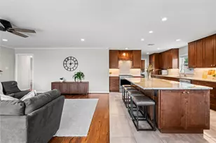 4509 Brookwoods Dr, Houston, TX 77092 - Photo 7