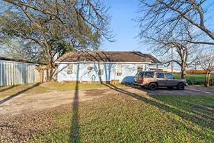 1605 Walnut Ave, Rosenberg, TX 77471 - Photo 3