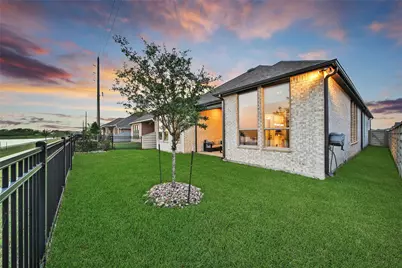 2554 Forbidden Fig Row, Manvel, TX 77578 - Photo 39