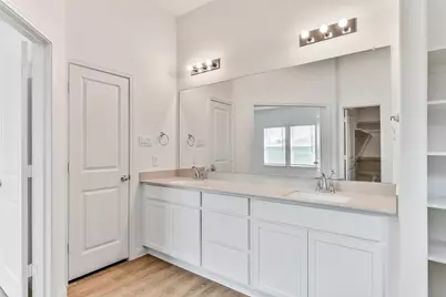 3014 King Oaks Street, Baytown, TX 77251 - Photo 15