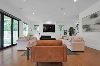9115 Hammerly Boulevard, Houston, TX 77080 - Photo 11