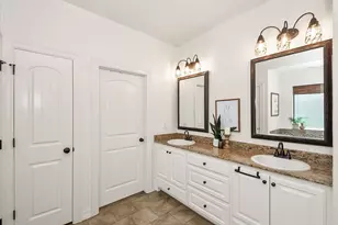 235 Wentworth Dr, West Columbia, TX 77486 - Photo 15