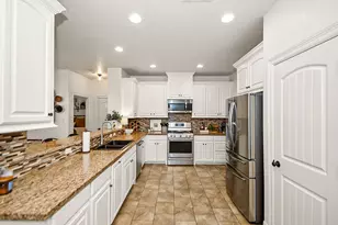 235 Wentworth Dr, West Columbia, TX 77486 - Photo 3