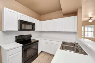 8130 Jutland Rd, Houston, TX 77033 - Photo 23