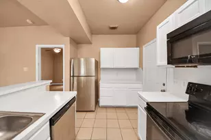 8130 Jutland Rd, Houston, TX 77033 - Photo 21