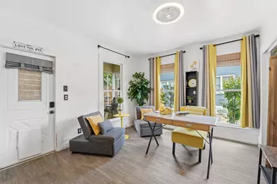 805 E Academy Street, Brenham, TX 77833 - Photo 13