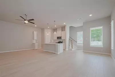8933 Grovner Place, Houston, TX 77055 - Photo 7