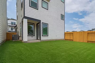 8933 Grovner Place, Houston, TX 77055 - Photo 3