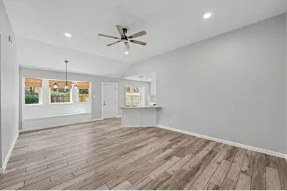 79 Fallshire Drive, The Woodlands, TX 77381 - Photo 3