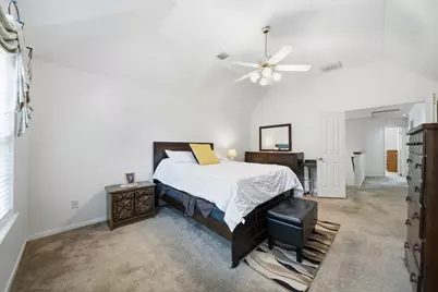 96 E Lakeridge Drive, The Woodlands, TX 77381 - Photo 21