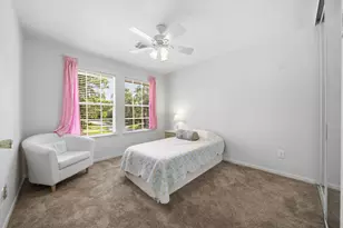 96 E Lakeridge Dr, The Woodlands, TX 77381 - Photo 29