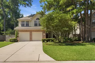 96 E Lakeridge Dr, The Woodlands, TX 77381 - Photo 1