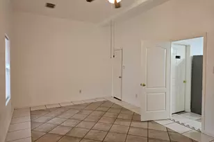 5027 Creekmont Dr, Houston, TX 77091 - Photo 21