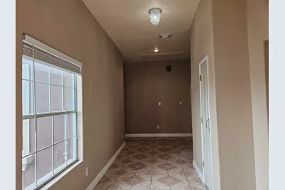 5027 Creekmont Drive, Houston, TX 77091 - Photo 19