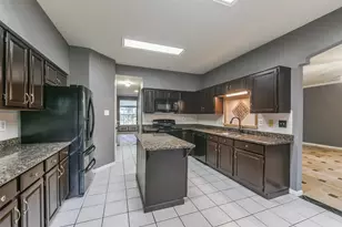 2509 S Mission Cir, Friendswood, TX 77546 - Photo 15