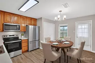 1402 Western Oaks Ct, Bryan, TX 77807 - Photo 11