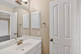 1402 Western Oaks Ct, Bryan, TX 77807 - Photo 27