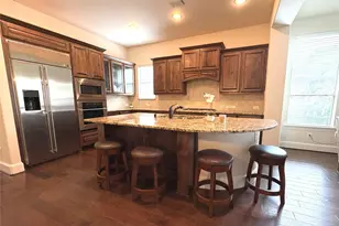 175 Oarwood Pl, Spring, TX 77389 - Photo 9