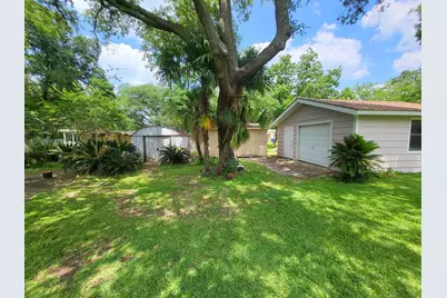 706 Maple St, Sweeny, TX 77480 - Photo 31