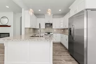 719 Cherokee Dr, Montgomery, TX 77316 - Photo 11