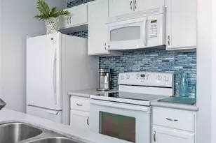 9520 Seawall Blvd, Galveston, TX 77554 - Photo 7