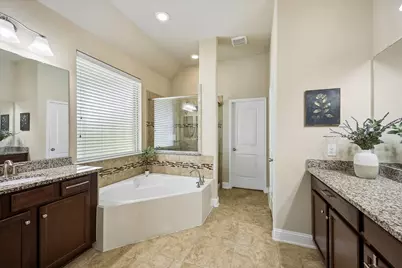 8126 Sweet Gardens Court, Cypress, TX 77433 - Photo 25