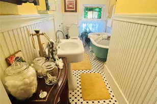 111 S Masonic St, Bellville, TX 77418 - Photo 13