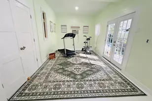 111 S Masonic St, Bellville, TX 77418 - Photo 25