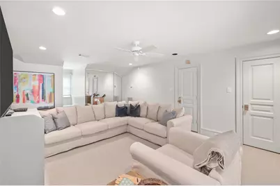 1235 Wynden Oaks Garden Drive, Houston, TX 77056 - Photo 37