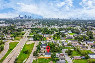 1217 Cabell St, Houston, TX 77022 - Photo 9