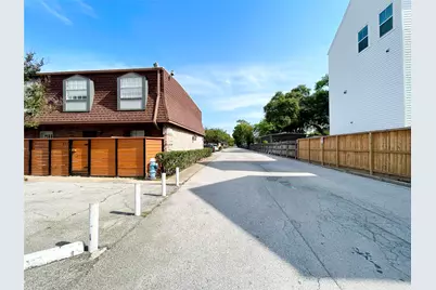 9303 Hammerly Boulevard #803, Houston, TX 77080 - Photo 23